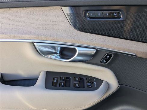 New 2026 Volvo XC90 B6 Plus w/ Protection Package Premier image 7