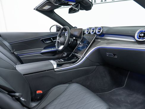 Certified 2024 Mercedes-Benz CLE 450 4MATIC Cabriolet image 22