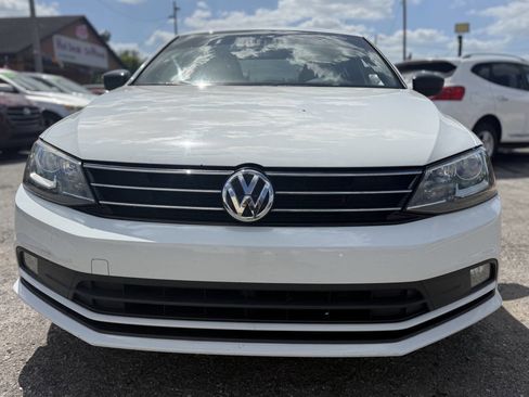 Used 2015 Volkswagen Jetta Sport image 4