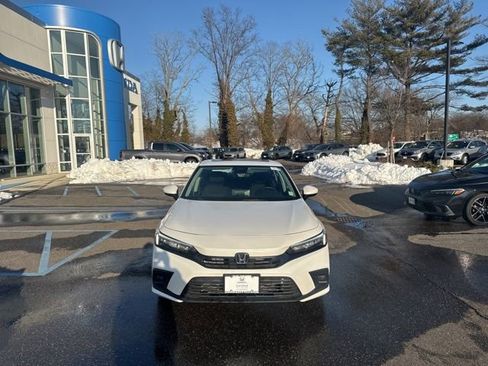 Used 2023 Honda Civic EX image 3