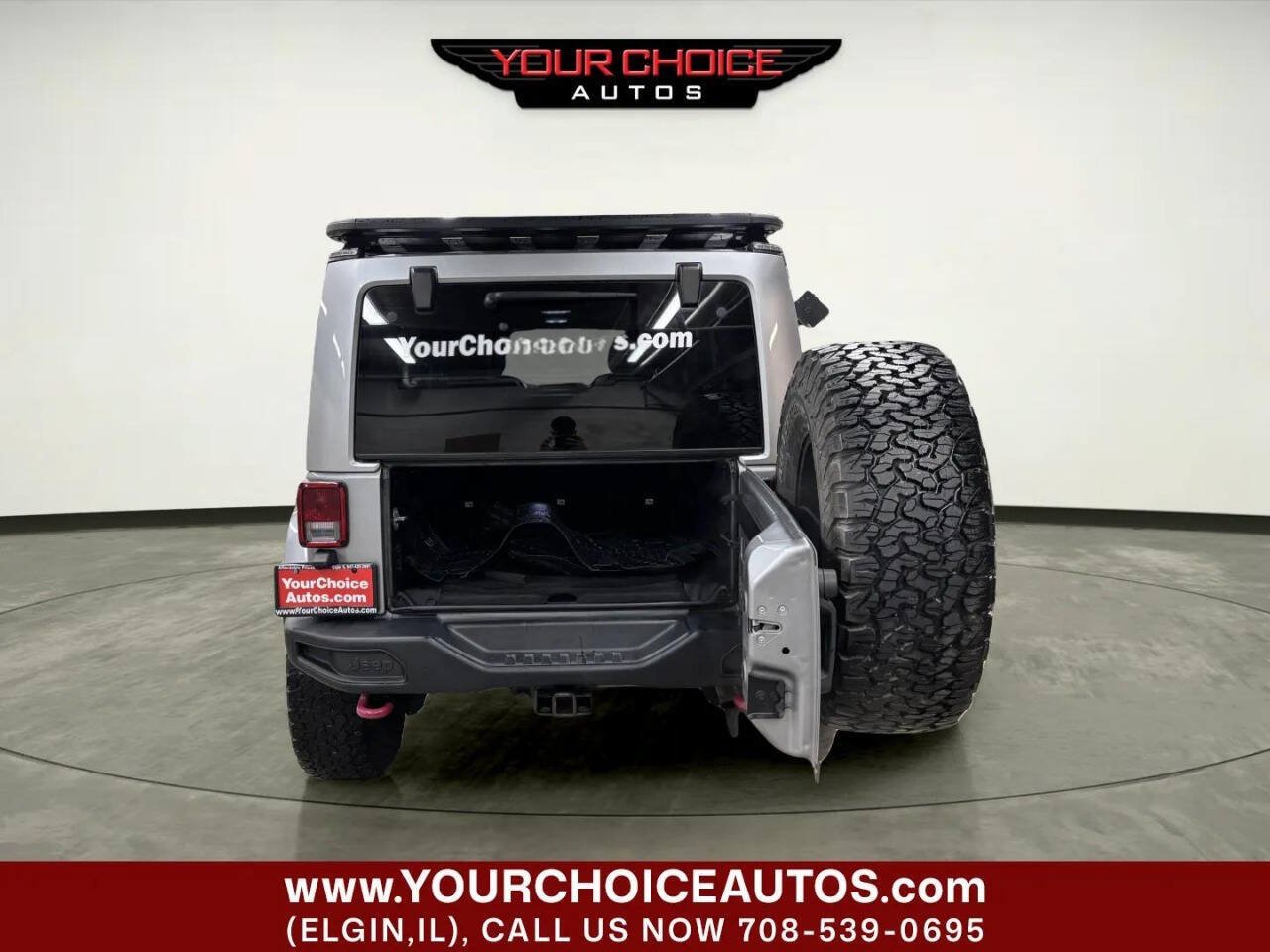Used 2016 Jeep Wrangler Unlimited Rubicon AWD/4WD image 5