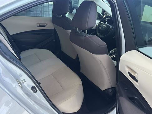 Used 2022 Toyota Corolla LE FWD image 12