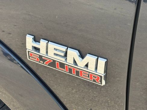 Used 2016 RAM 1500 Laramie w/ Convenience Group image 7