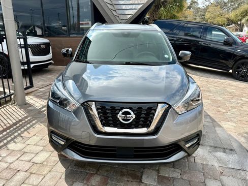 Used 2020 Nissan Kicks SR w/ SR Premium Package image 5