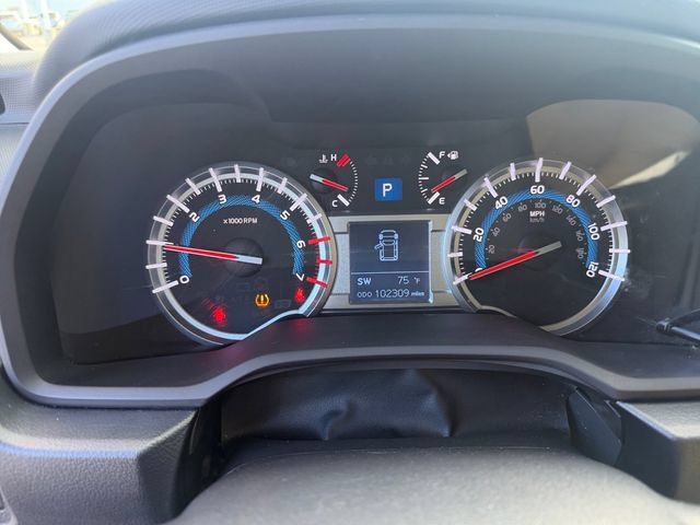 Used 2015 Toyota 4Runner Limited AWD/4WD image 16