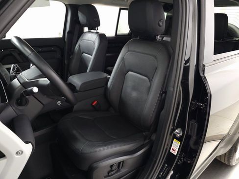 Used 2023 Land Rover Defender 110 SE image 16