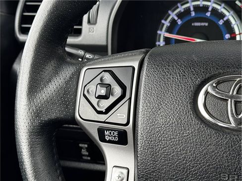 Used 2019 Toyota 4Runner SR5 Premium AWD/4WD image 19