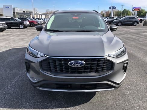 New 2026 Ford Escape Active w/ Cold Weather Package image 8