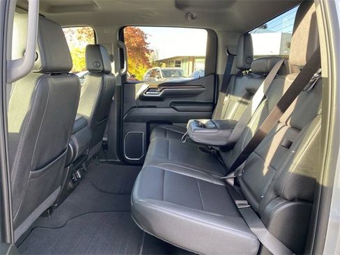 Used 2025 GMC Sierra 1500 SLT image 26