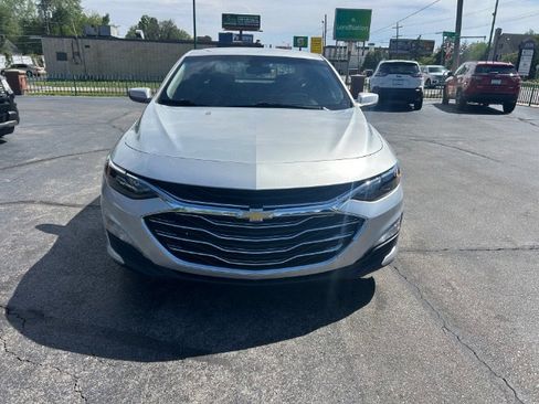 Used 2021 Chevrolet Malibu LT image 8