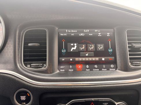 Used 2018 Dodge Charger R/T image 33