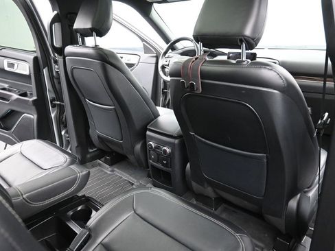 Used 2020 Ford Explorer Limited w/ Class III Trailer Tow Package image 14