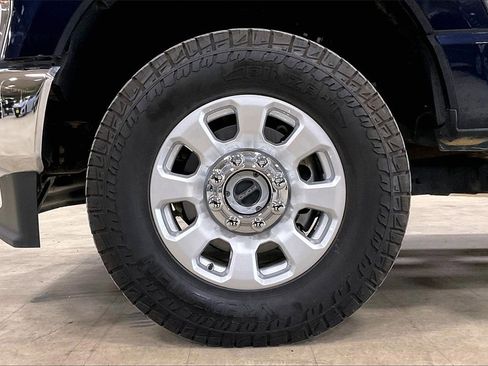 Certified 2023 Ford F250 XLT image 9