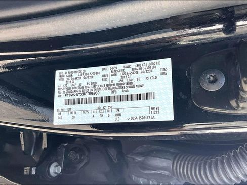 Used 2024 Ford F250 Lariat w/ Lariat Ultimate Package AWD/4WD image 16