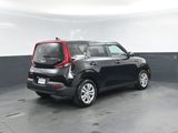 Certified 2022 Kia Soul LX image 5