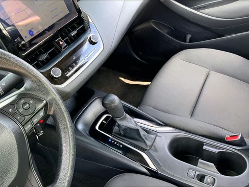 Used 2024 Toyota Corolla LE FWD image 16