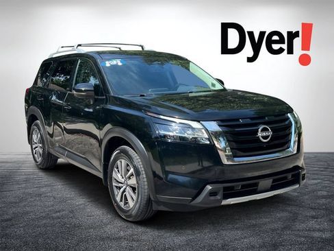 Used 2023 Nissan Pathfinder SL FWD image 8