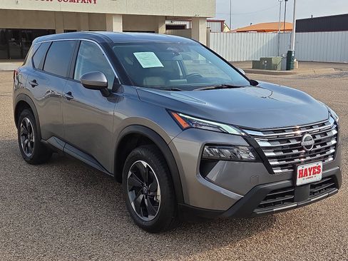 Used 2024 Nissan Rogue SV image 5