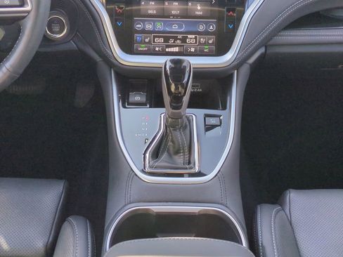 Used 2025 Subaru Outback Touring XT w/ Popular Package #2 image 18