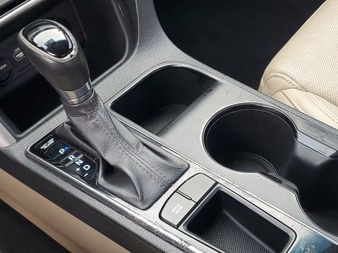 Used 2015 Hyundai Sonata Limited image 26