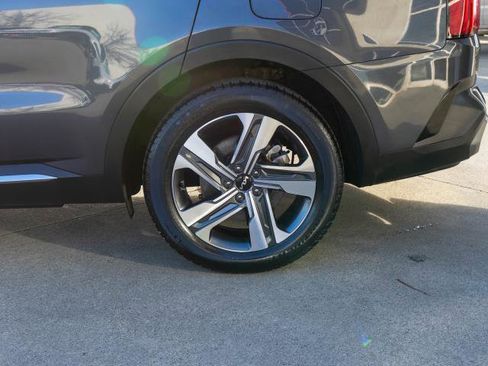 Certified 2024 Kia Sorento SX Prestige image 33
