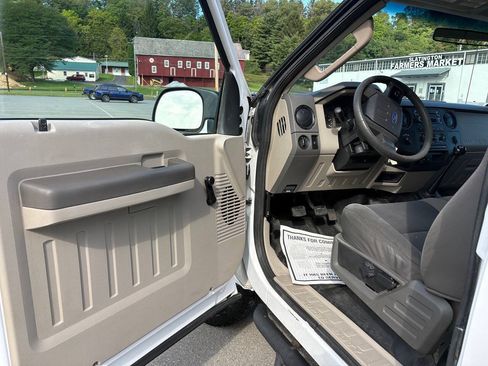 Used 2010 Ford F350 XL AWD/4WD image 5