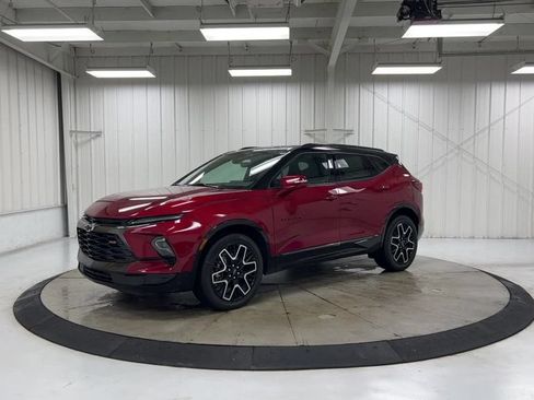 Used 2023 Chevrolet Blazer RS w/ Driver Confidence II Package AWD/4WD image 4