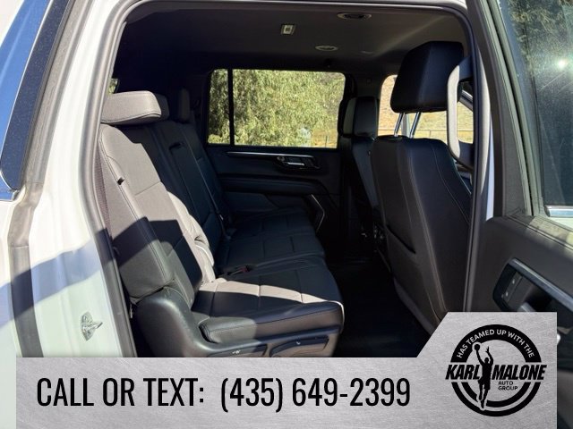 Used 2025 Chevrolet Suburban LT AWD/4WD image 34