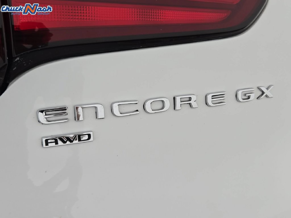 Used 2025 Buick Encore GX Preferred AWD/4WD image 35