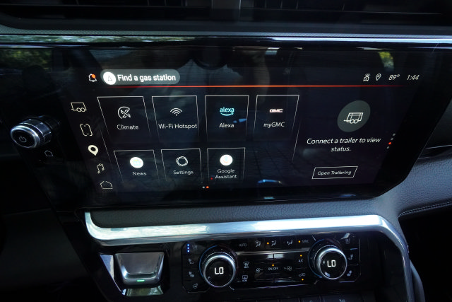 Used 2024 GMC Sierra 1500 Denali AWD/4WD image 19