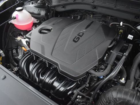 Used 2025 Kia Sorento S image 35