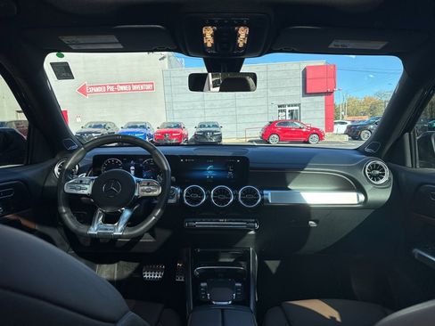 Used 2023 Mercedes-Benz GLB 35 AMG 4MATIC image 30