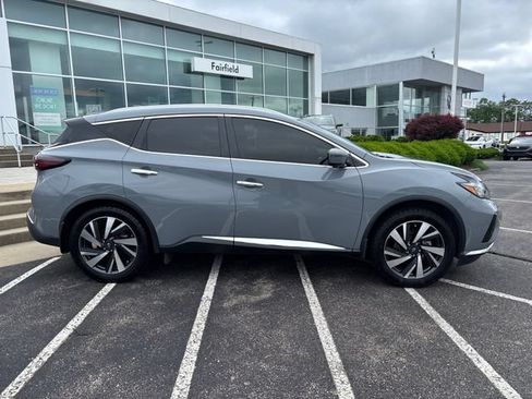 Used 2023 Nissan Murano SL w/ Cargo Package FWD image 2