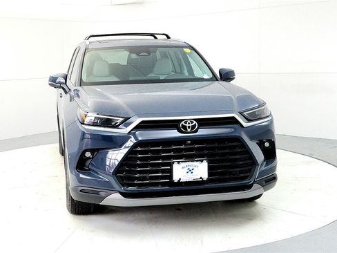 New 2026 Toyota Grand Highlander Limited image 8