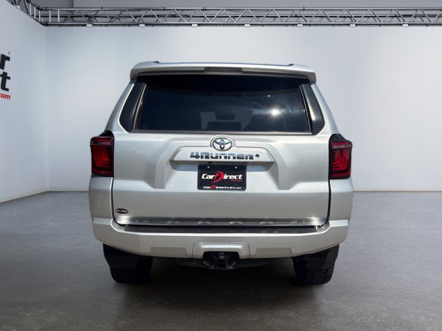 Used 2019 Toyota 4Runner SR5 AWD/4WD image 15