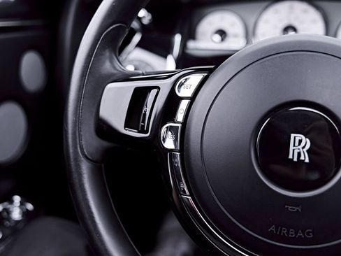 Used 2015 Rolls-Royce Ghost RWD image 70