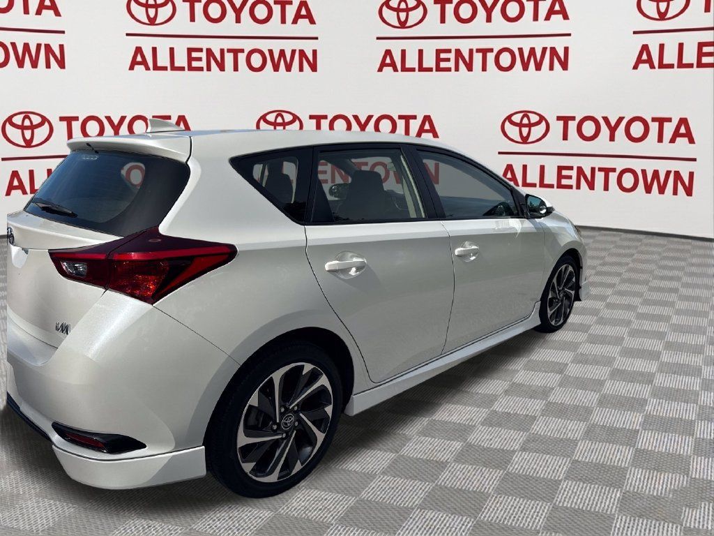 Used 2017 Toyota Corolla iM w/ Carpet Mat Package FWD image 7