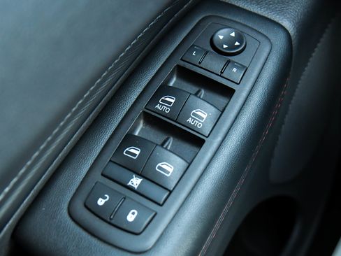 Used 2025 Dodge Durango GT AWD/4WD image 36