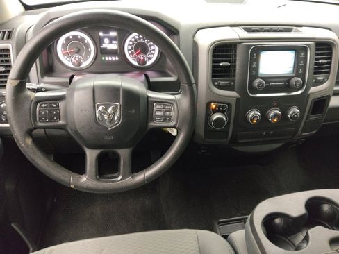 Used 2017 RAM 1500 Express w/ Express Value Package RWD image 22