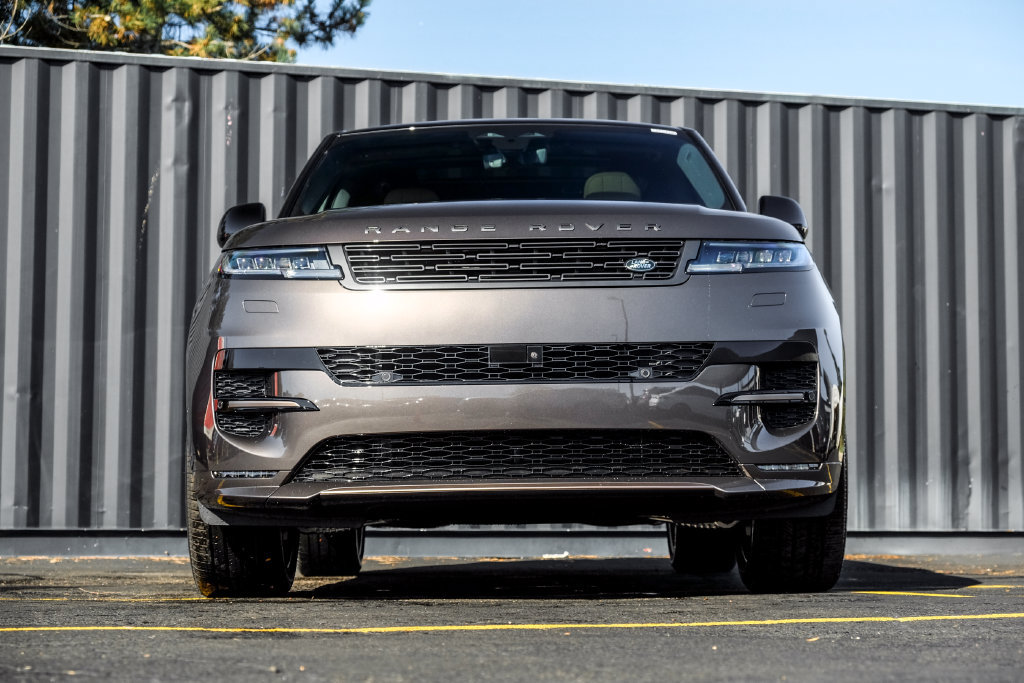 New 2027 Land Rover Range Rover Sport Dynamic SE AWD/4WD image 5