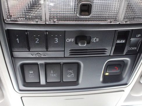 Certified 2020 Toyota 4Runner Limited AWD/4WD image 35