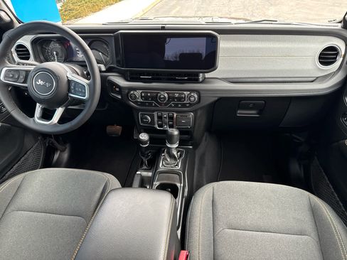Used 2025 Jeep Wrangler Sahara w/ Safety Group image 6