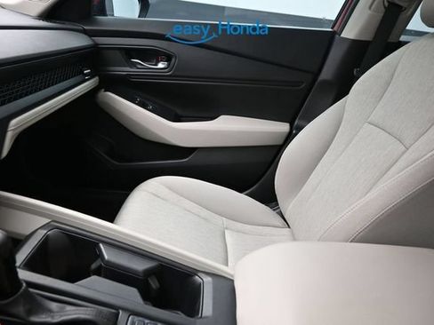Used 2023 Honda Accord EX image 13