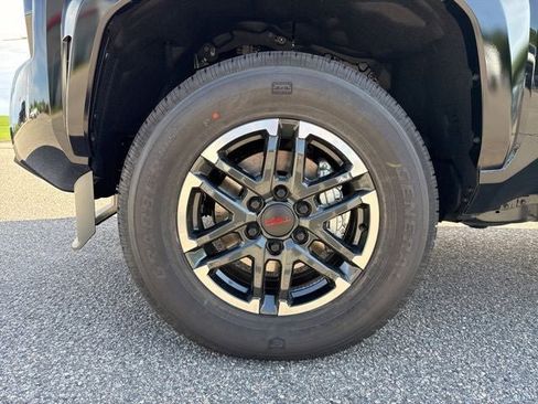 Used 2026 Toyota Tacoma TRD Sport AWD/4WD image 5