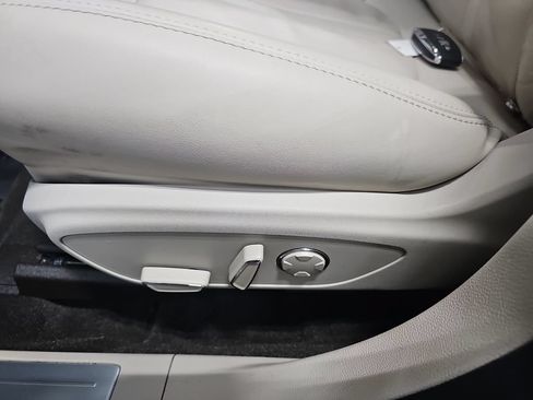 Used 2020 Lincoln MKZ Reserve AWD/4WD image 34