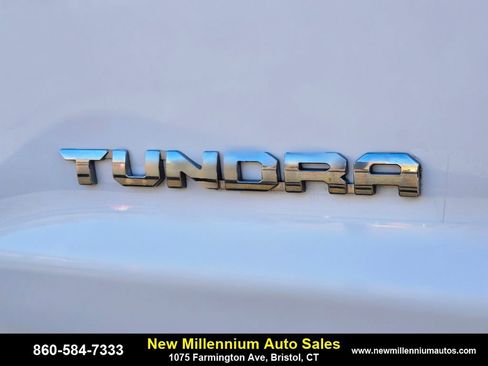 Used 2018 Toyota Tundra SR5 image 6