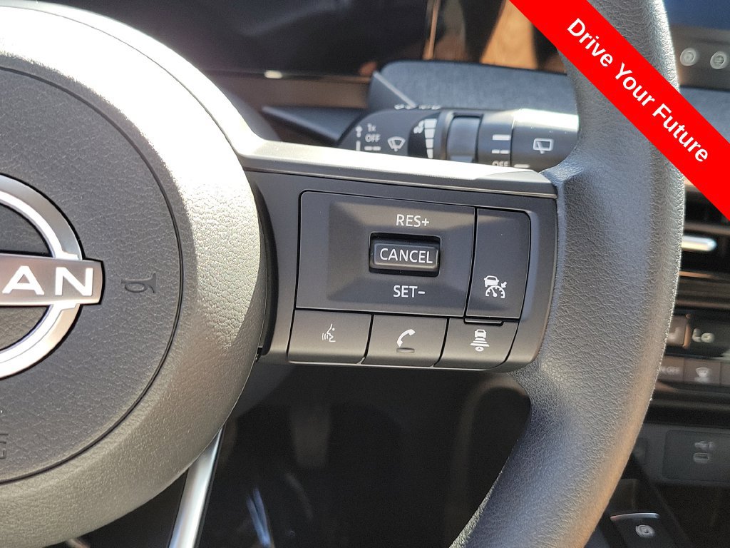 Used 2026 Nissan Kicks SV w/ SV Premium Package FWD image 8