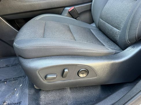 Certified 2024 Chevrolet Traverse LT image 13