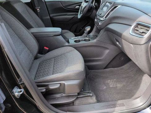Used 2024 Chevrolet Equinox LT FWD image 29