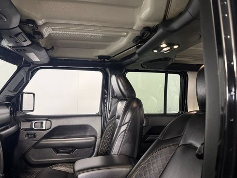 Used 2021 Jeep Wrangler Unlimited Sahara AWD/4WD image 22